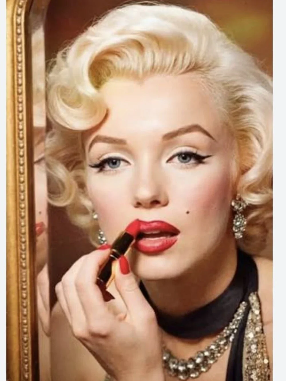 MARILYN RED Revolution x Marilyn Monroe DISCONTINUED Lip Set NWT